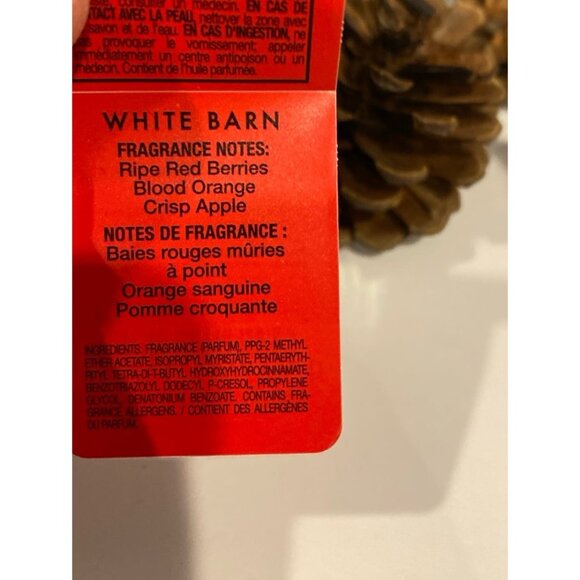 Bath & Body Works Christmas Holiday 2 New Wallflowers - Picture 3 of 6